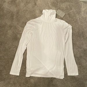 Everlane white cotton turtleneck